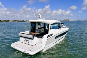 2020 Jeanneau NC37 thumbnail 3