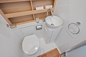 2022 54 Aquila Powercat 'Remarkable I'