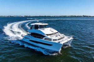 2022 54 Aquila Powercat 'Remarkable I'