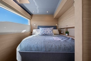2022 Aquila 54 Yacht thumbnail 37