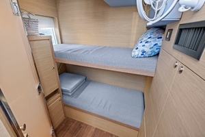 2022 Aquila 54 Yacht thumbnail 59