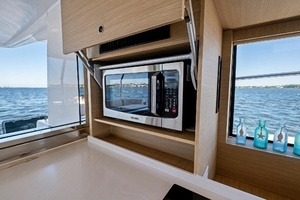 2022 Aquila 54 Yacht thumbnail 17