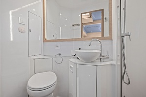 2022 54 Aquila Powercat 'Remarkable I'