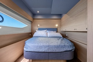 2022 Aquila 54 Yacht thumbnail 32