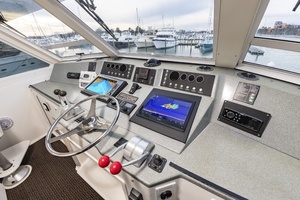 2000 Viking Cockpit Sport Yacht thumbnail 14