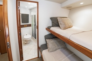 2000 Viking Cockpit Sport Yacht thumbnail 46