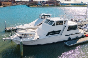 2000 Viking Cockpit Sport Yacht thumbnail 2