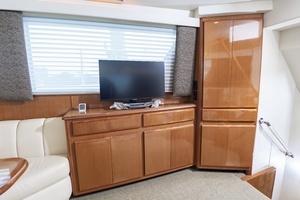 2000 Viking Cockpit Sport Yacht thumbnail 23