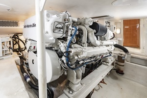 2000 Viking Cockpit Sport Yacht thumbnail 51