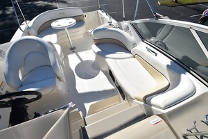 See Squirts 26ft Sea Ray Yacht For Sale