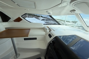 2006 Tiara Yachts 43 Sovran thumbnail 6