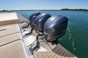 Loaner  37ft Grady White Yacht For Sale