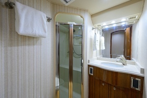 2008 Viking 68 Convertible thumbnail 23