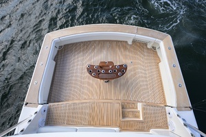 2008 Viking 68 Convertible thumbnail 28