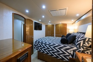 2008 Viking 68 Convertible thumbnail 16
