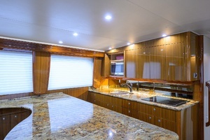 2008 Viking 68 Convertible thumbnail 11