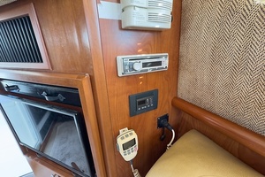 Hobe 34ft Silverton Yacht For Sale