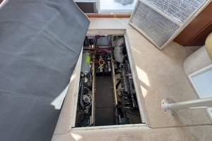 Hobe 34ft Silverton Yacht For Sale