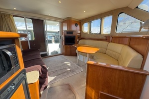 Hobe 34ft Silverton Yacht For Sale