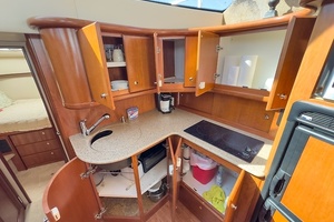 Hobe 34ft Silverton Yacht For Sale