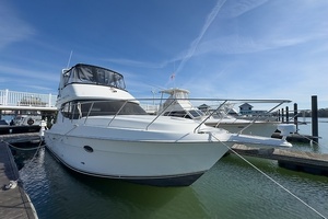 Hobe 34ft Silverton Yacht For Sale