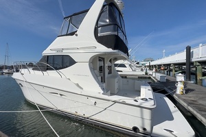 Hobe 34ft Silverton Yacht For Sale