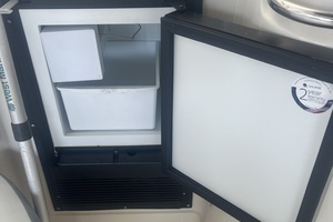 1999 Maxum 4100 SCR thumbnail 10