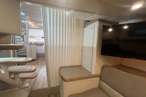 Photo 6013451 for 1999 Maxum 4100 SCR AT EASE 