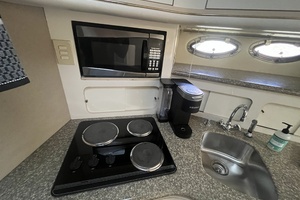 Photo 6013453 for 1999 Maxum 4100 SCR AT EASE 