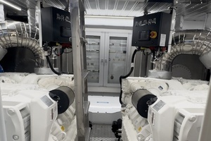 2026 Astondoa 66 Flybridge thumbnail 38