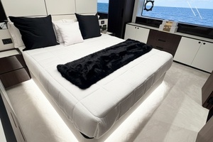 2026 Astondoa 66 Flybridge thumbnail 25