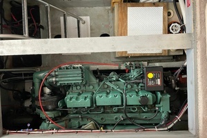 1998 Mainship 350 Trawler thumbnail 23
