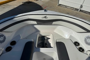 Photo 6004894 for 2020 Monterey M-205  