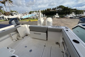 27ft Pursuit Yacht For Sale