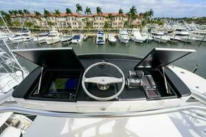 2021 Viking 72 Convertible thumbnail 29