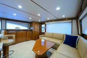 2021 Viking 72 Convertible thumbnail 3