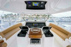 2021 Viking 72 Convertible thumbnail 25