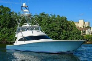 2021 Viking 72 Convertible thumbnail 39