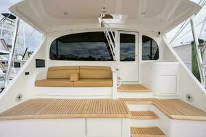 2021 Viking 72 Convertible thumbnail 32