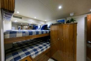 2021 Viking 72 Convertible thumbnail 20