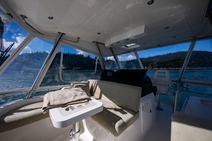 2011 Riviera 43 Open Flybridge thumbnail 12