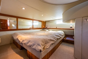 2011 Riviera 43 Open Flybridge thumbnail 20