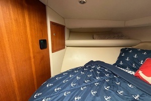 2005 Riviera 37 Flybridge thumbnail 17