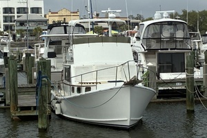 1989 Duffy 35 Flybridge thumbnail 3