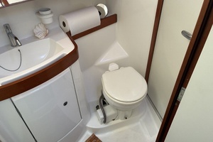2008 Beneteau Oceanis 43 thumbnail 33