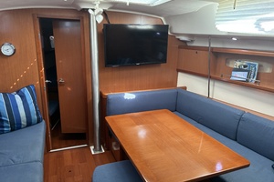 ASTRAEA 43ft Beneteau Yacht For Sale