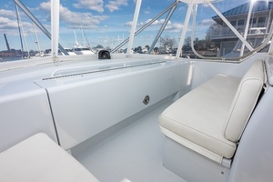 2001 Hatteras 60 Convertible thumbnail 18
