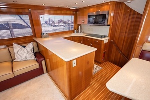 Wave Bender 60ft Hatteras Yacht For Sale