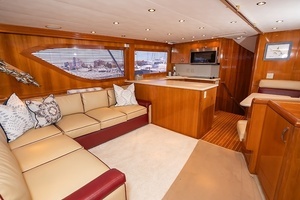 2001 Hatteras 60 Convertible thumbnail 20