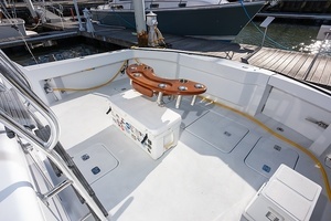 2001 Hatteras 60 Convertible thumbnail 13